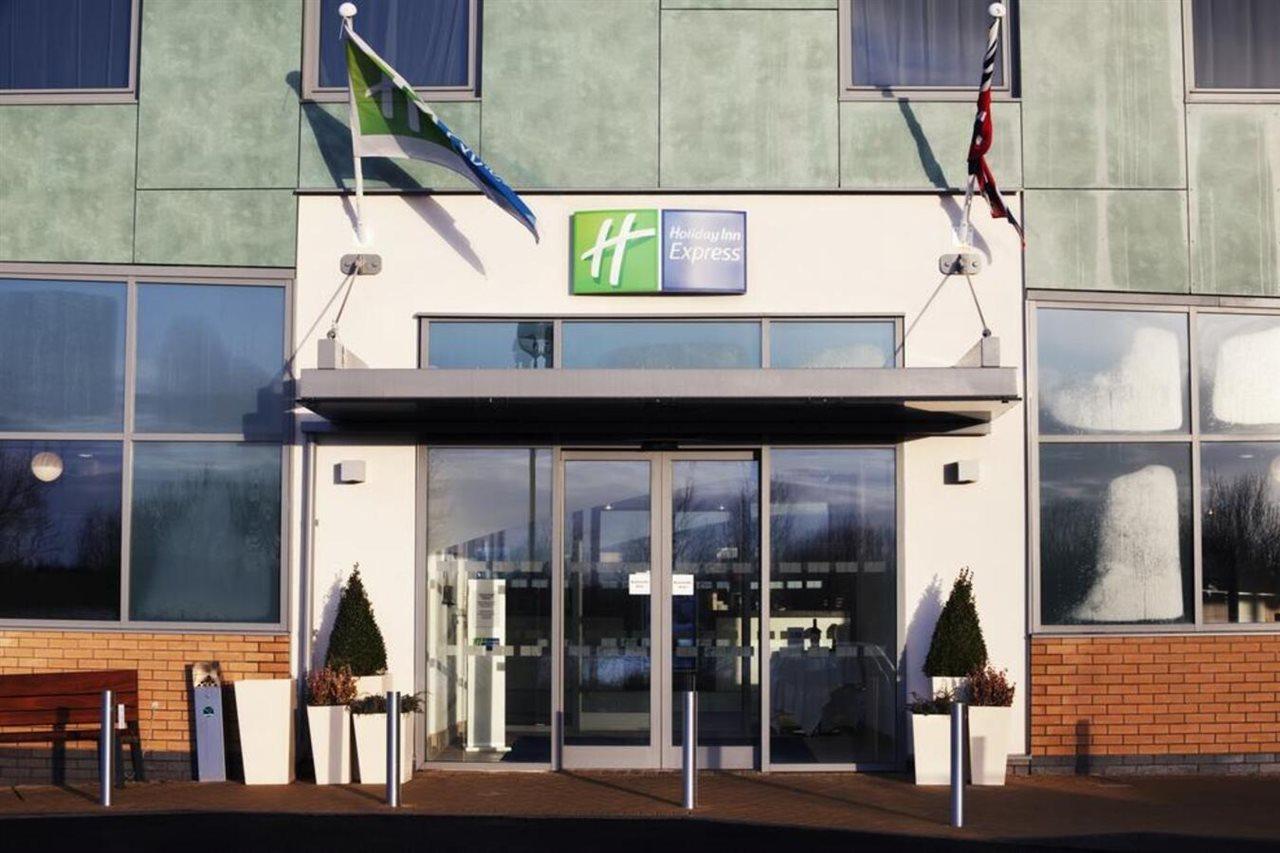 Holiday Inn Express Tamworth By Ihg Exteriör bild