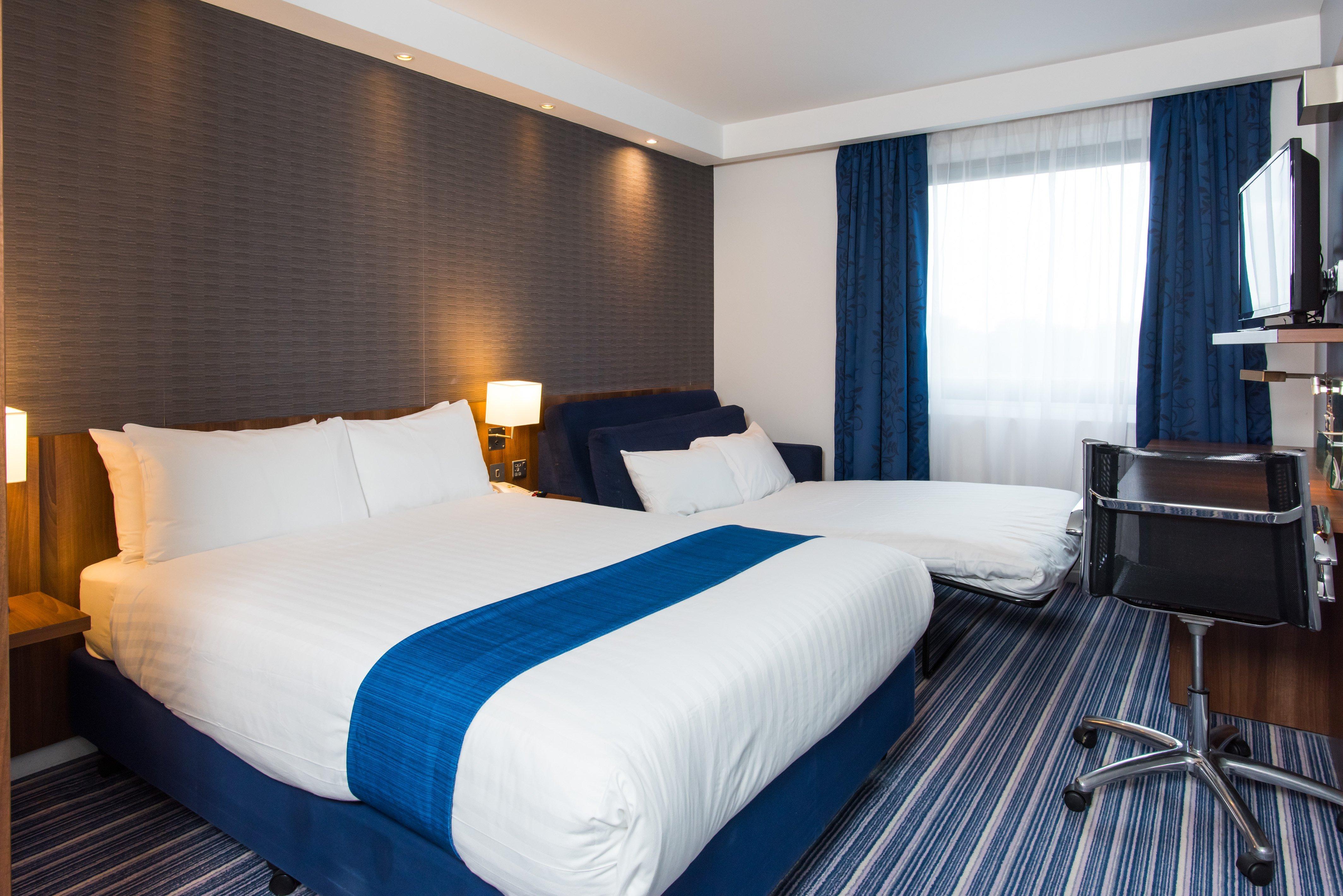 Holiday Inn Express Tamworth By Ihg Exteriör bild