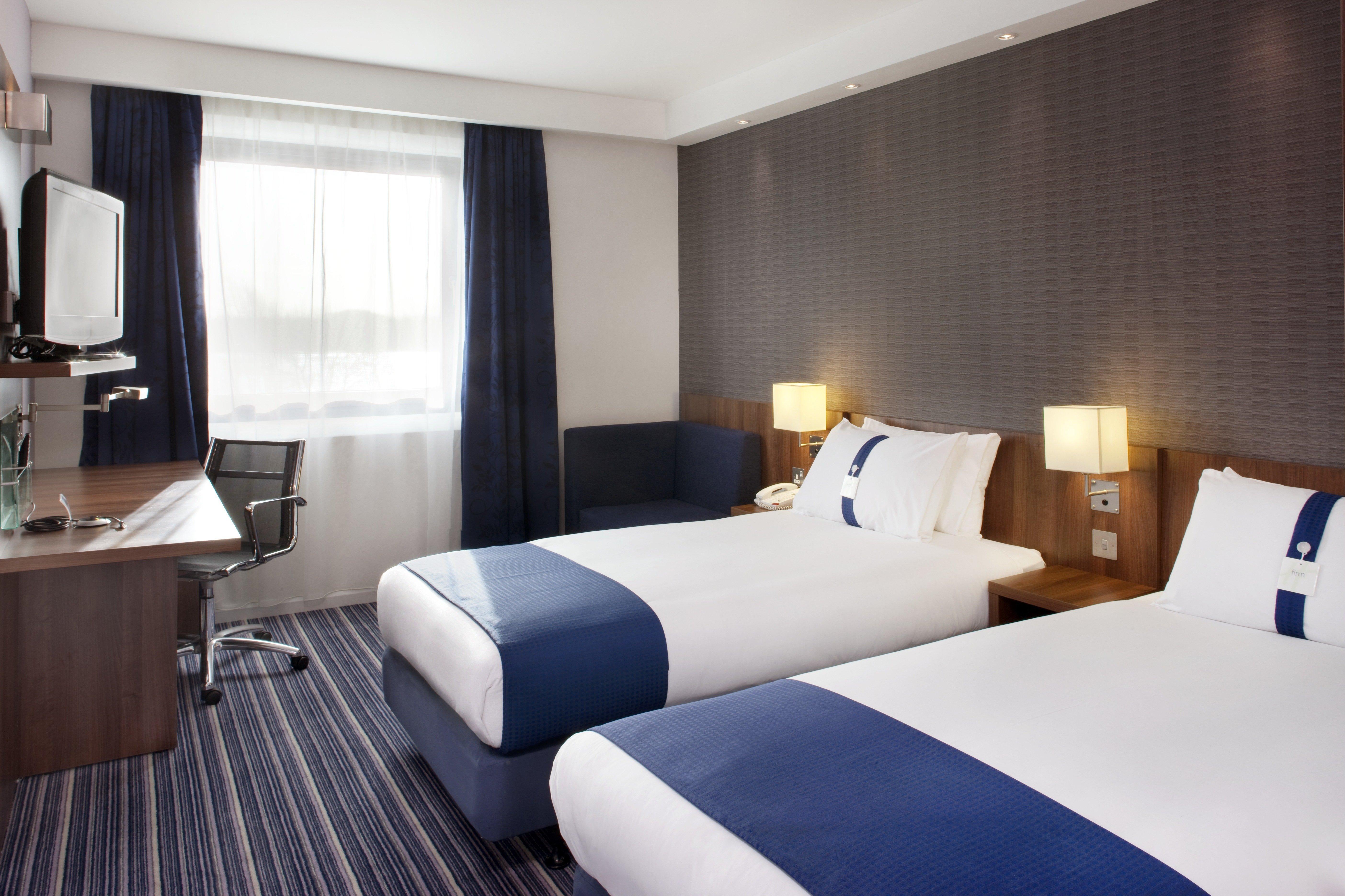 Holiday Inn Express Tamworth By Ihg Exteriör bild
