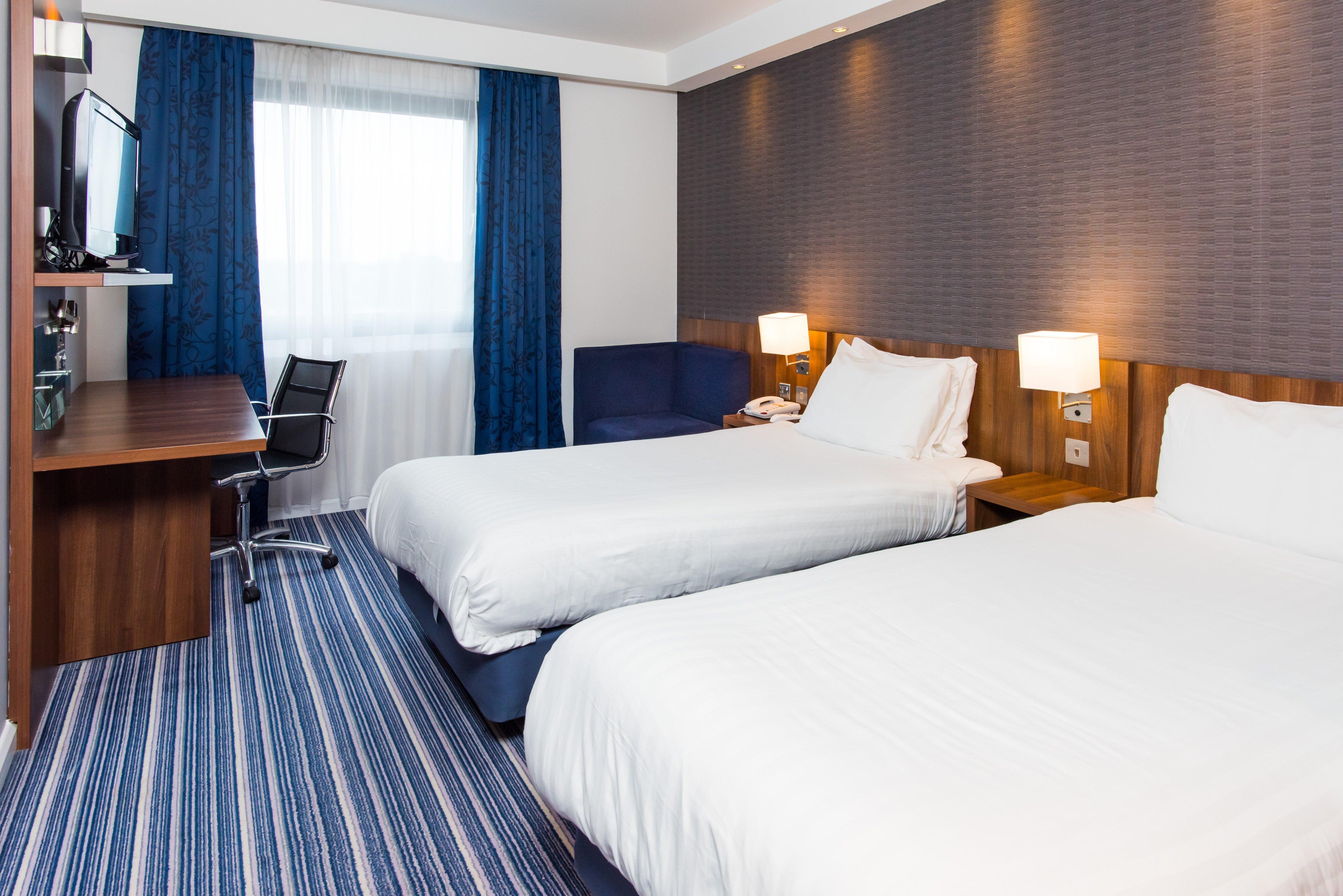 Holiday Inn Express Tamworth By Ihg Exteriör bild