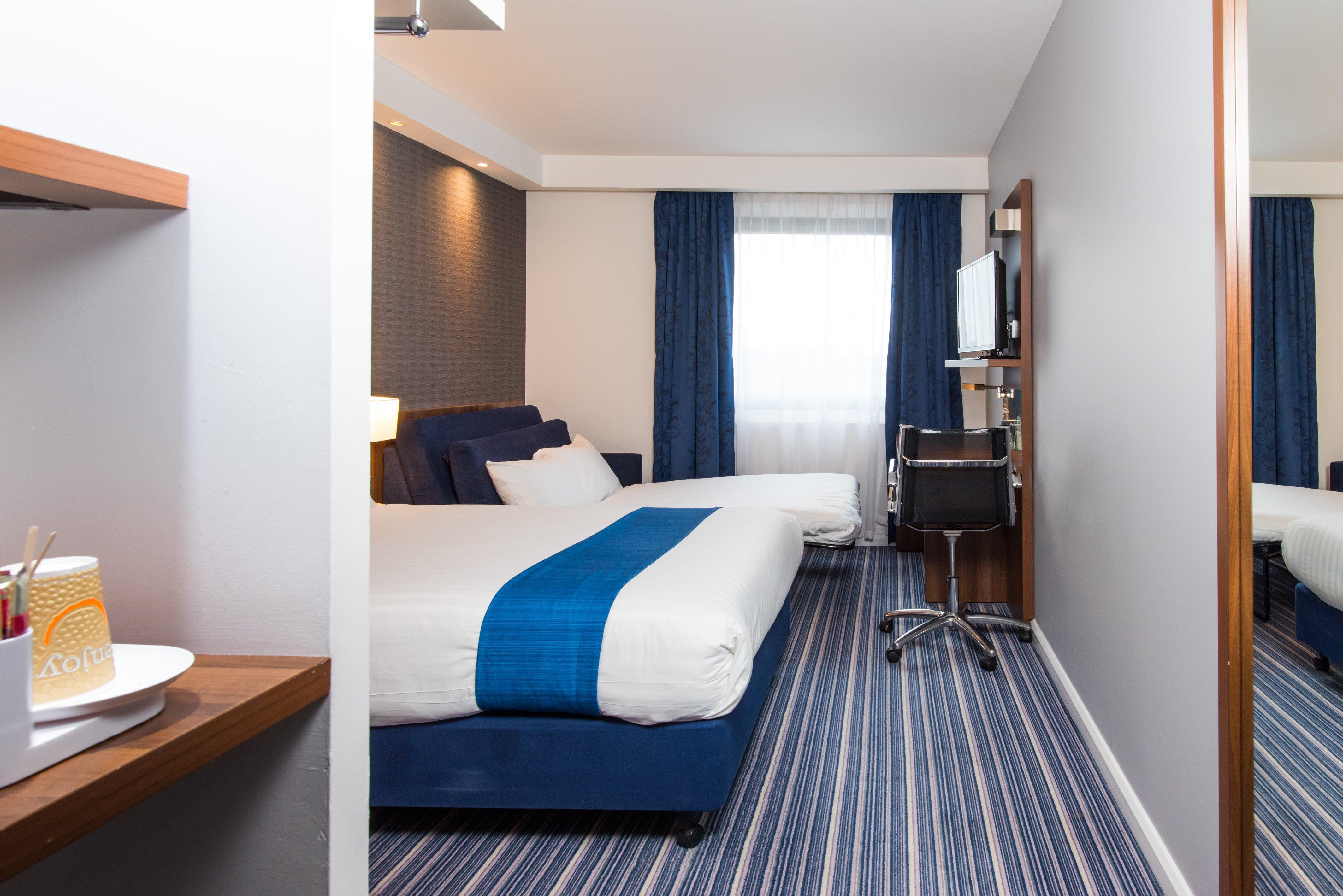 Holiday Inn Express Tamworth By Ihg Exteriör bild