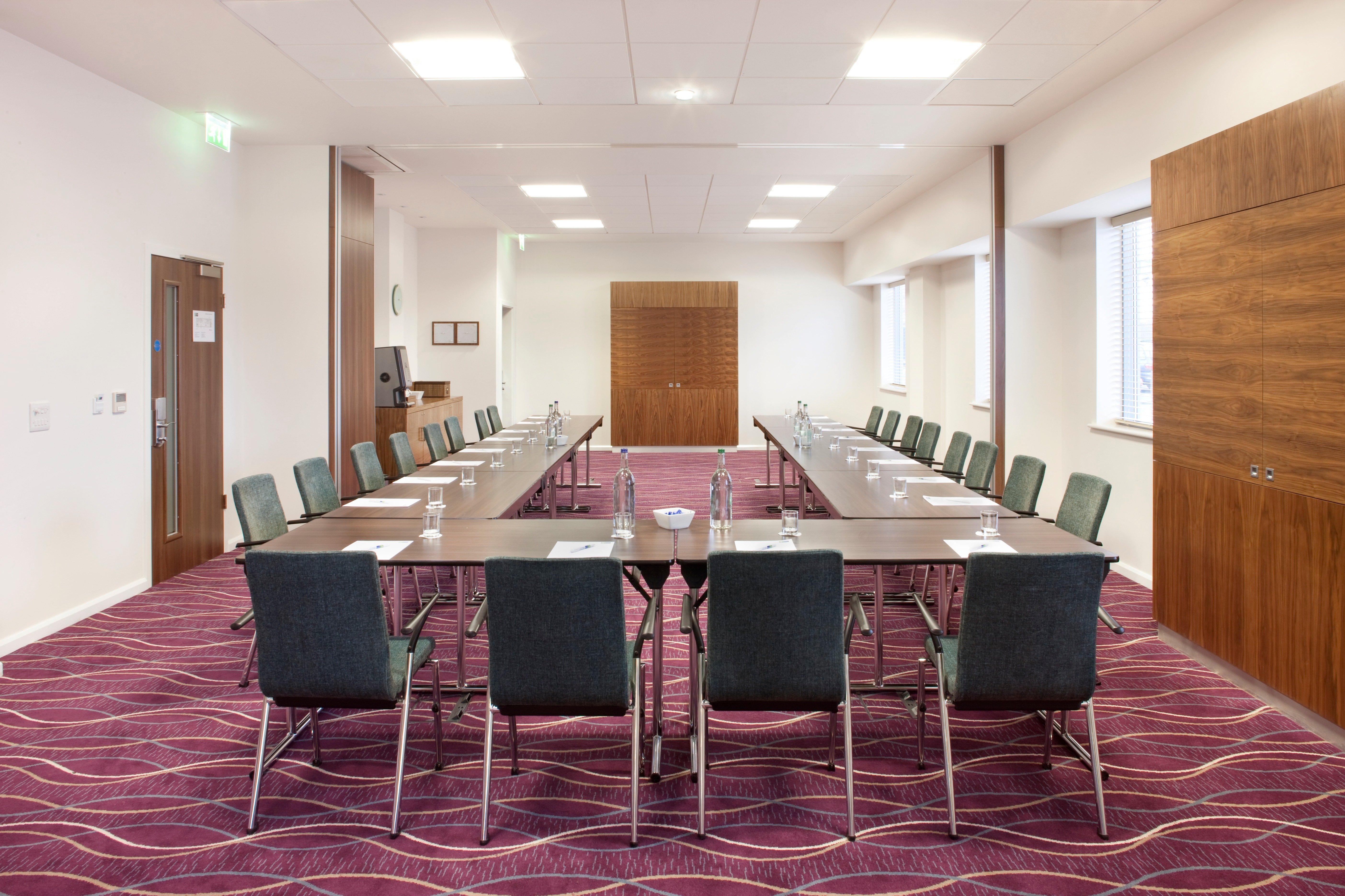 Holiday Inn Express Tamworth By Ihg Exteriör bild