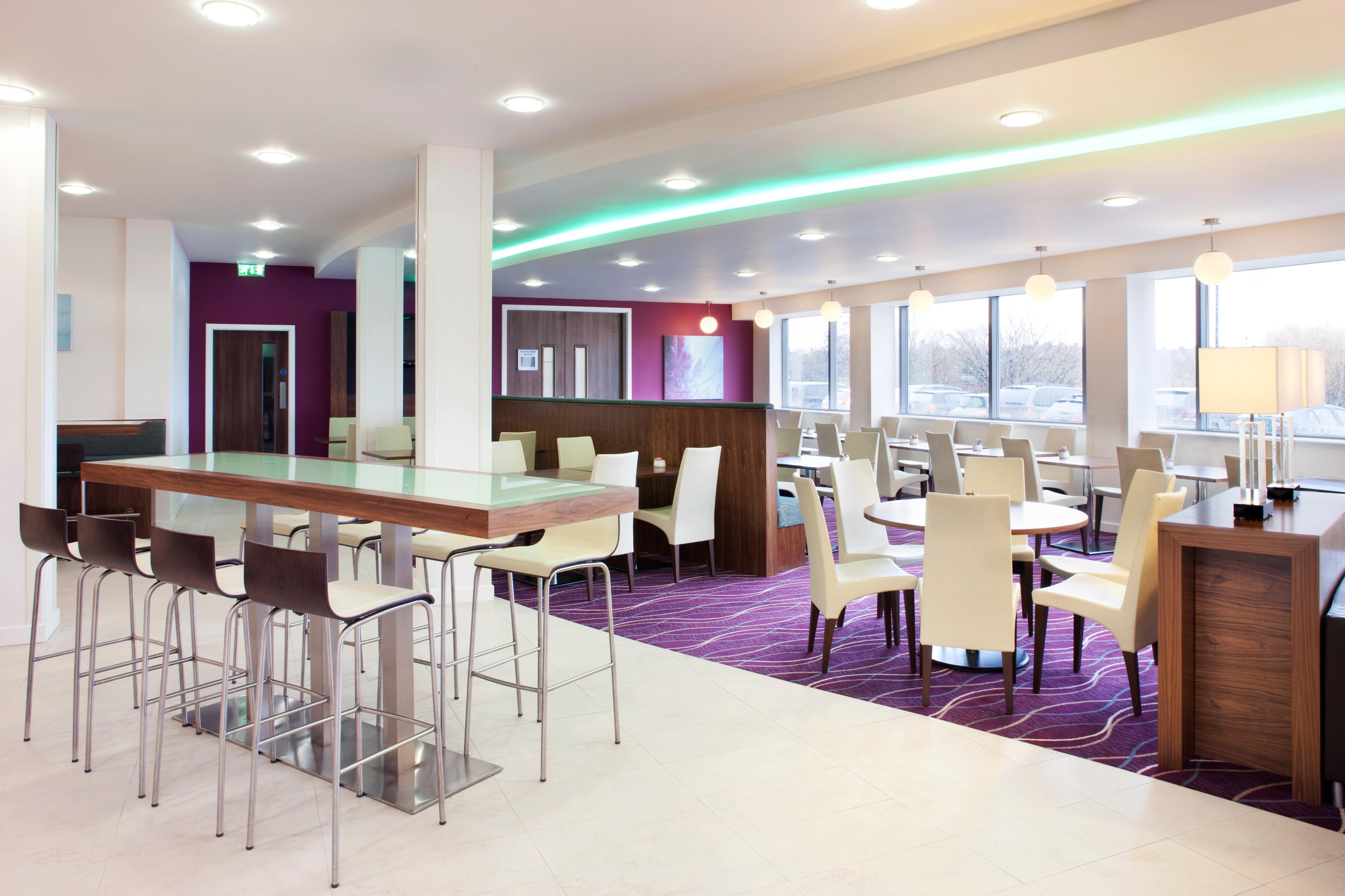 Holiday Inn Express Tamworth By Ihg Exteriör bild
