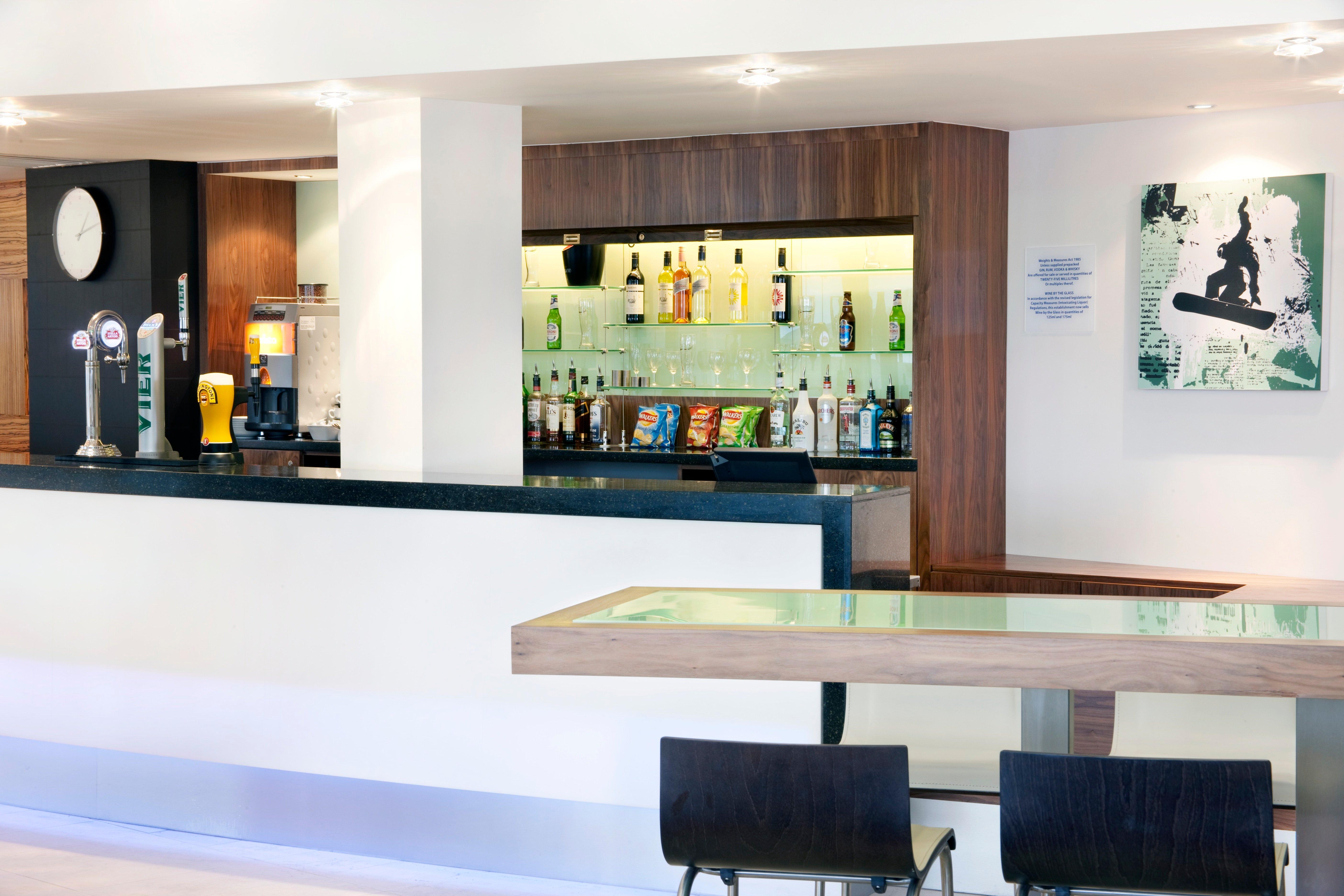Holiday Inn Express Tamworth By Ihg Exteriör bild