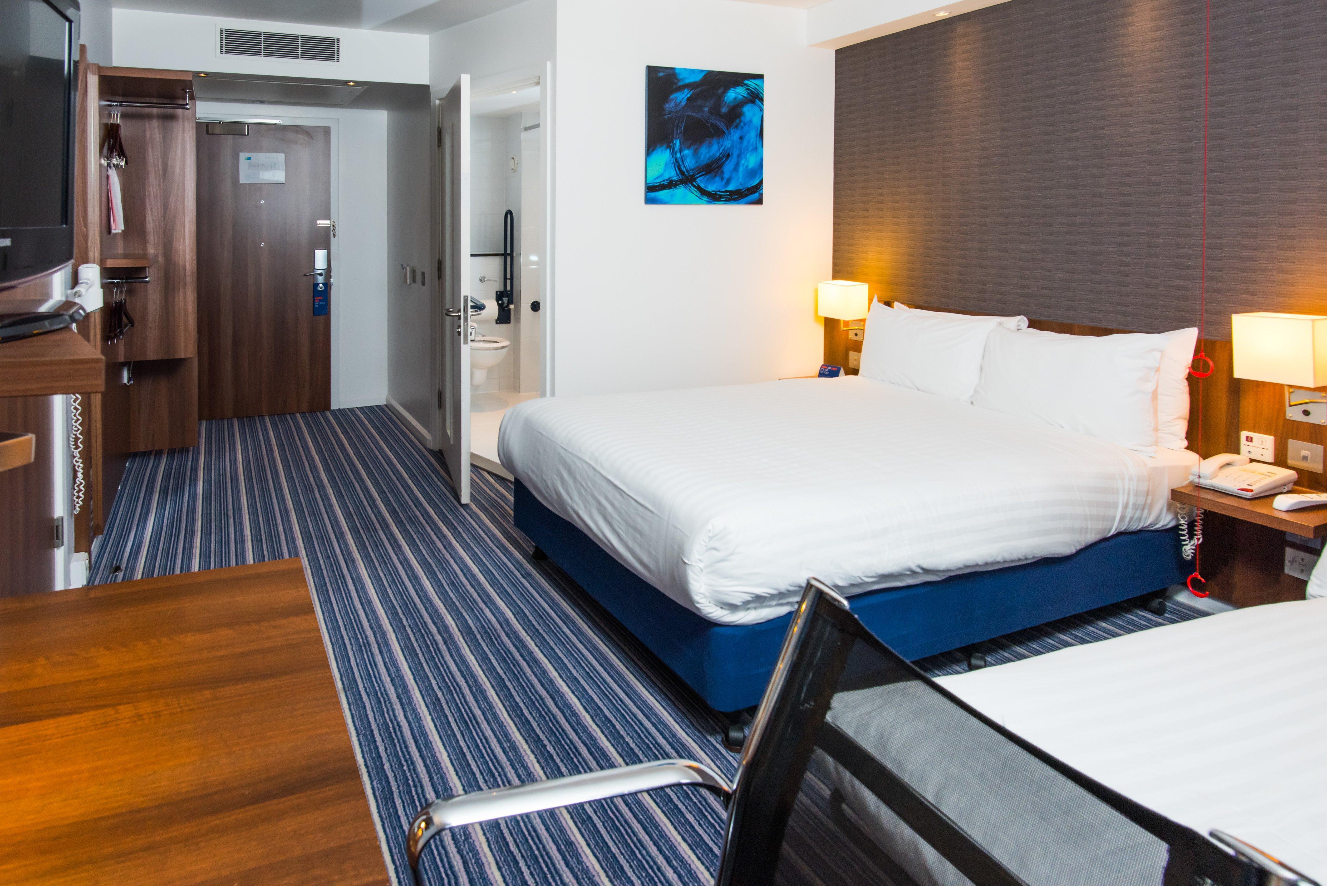 Holiday Inn Express Tamworth By Ihg Exteriör bild