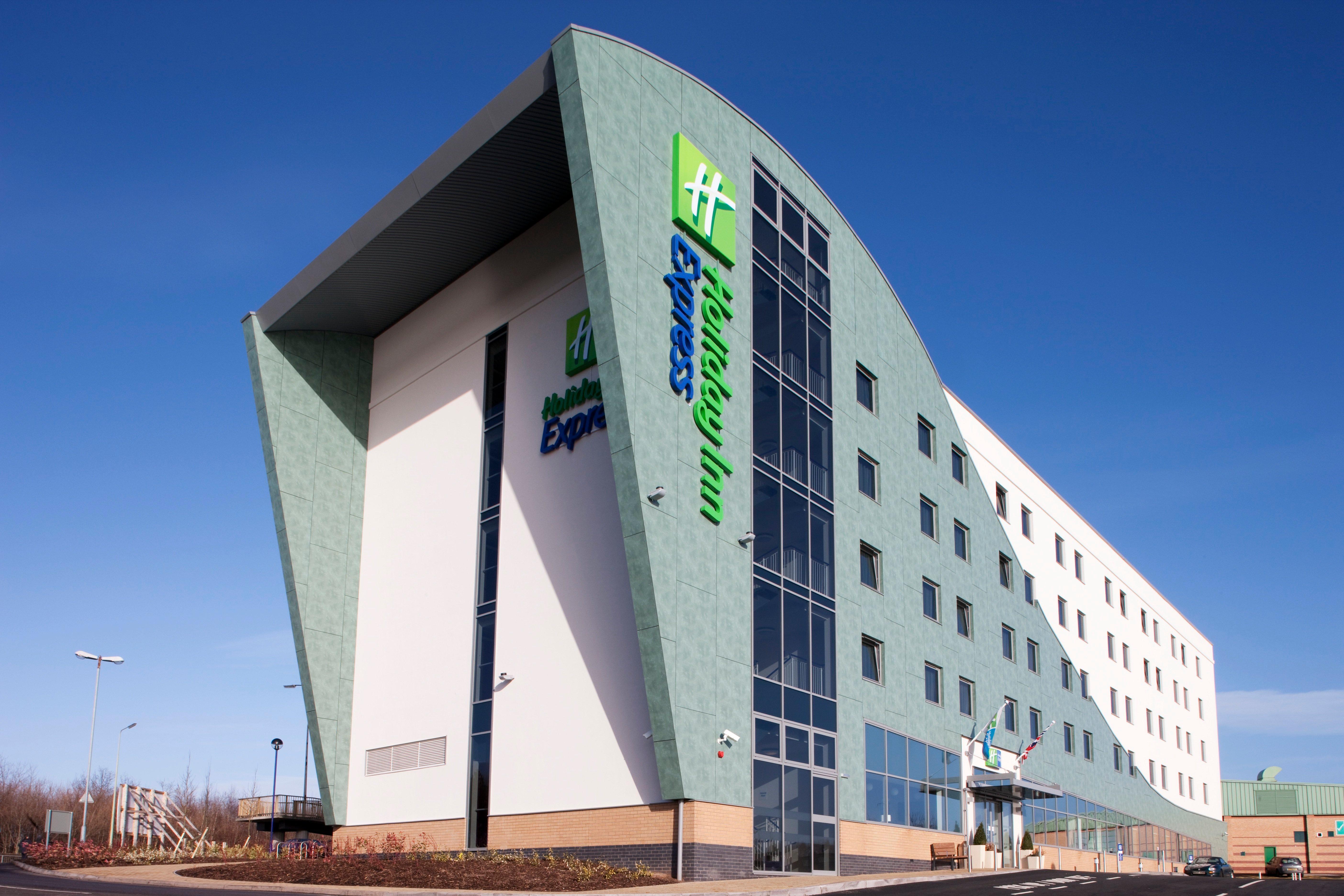 Holiday Inn Express Tamworth By Ihg Exteriör bild