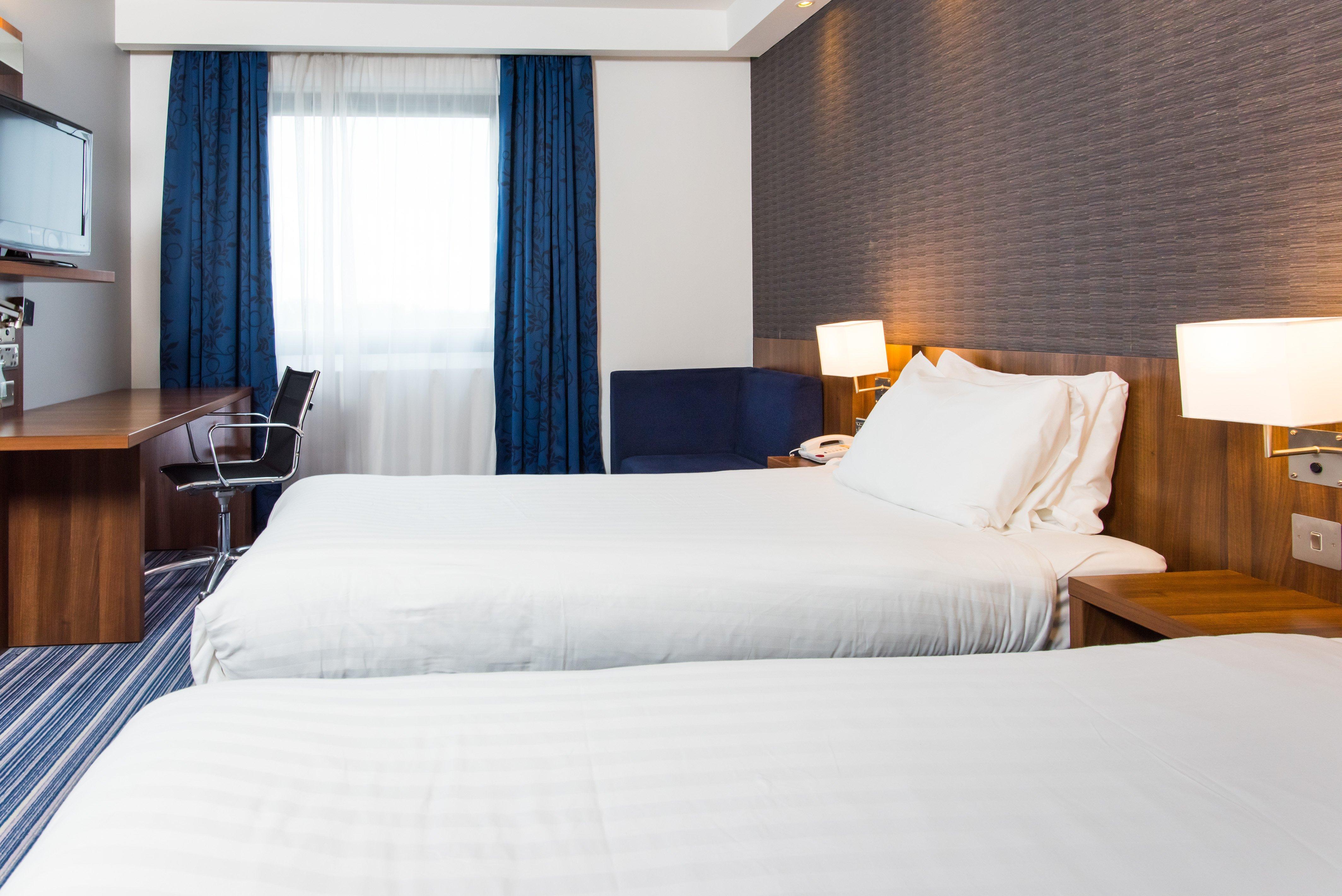 Holiday Inn Express Tamworth By Ihg Exteriör bild