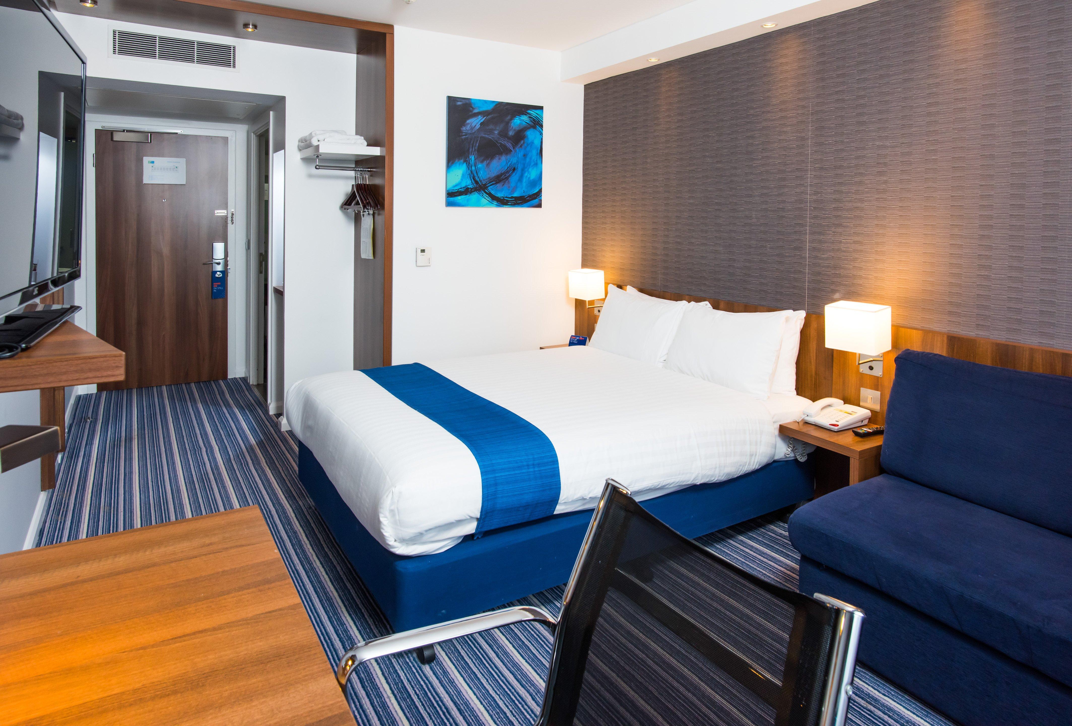 Holiday Inn Express Tamworth By Ihg Exteriör bild