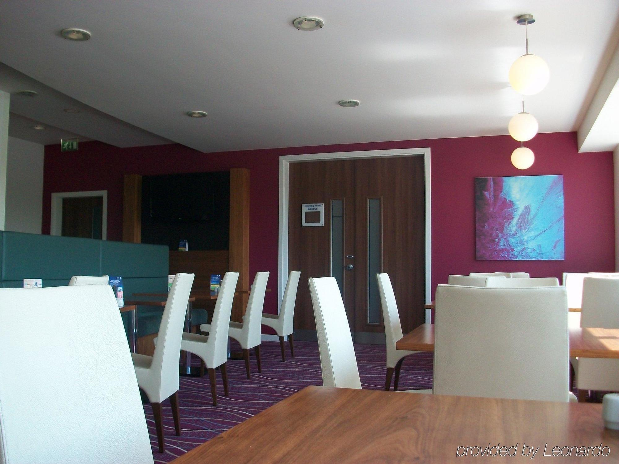Holiday Inn Express Tamworth By Ihg Restaurang bild